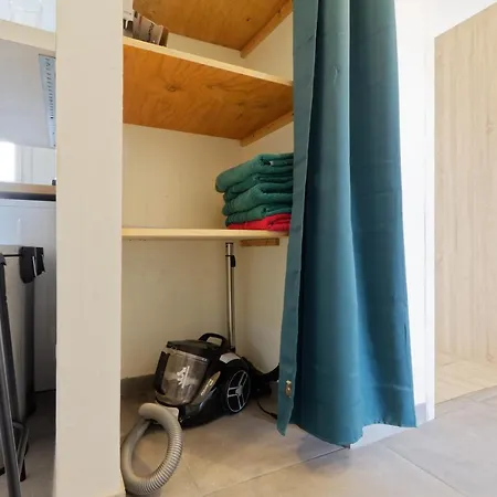 Cleo - 7places, Parking, Tram L2 Au Pied, 6min Gare St Roch, 4e Etage Apartment